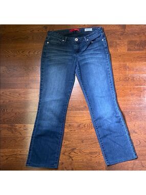 Guess Grace Fit Low Rise Straight Leg Jeans Size 29 Dark Blue Wash
